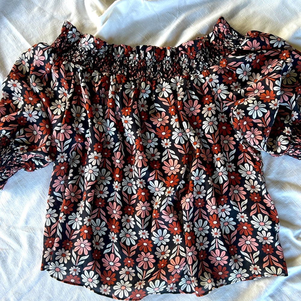 RYEGRASS Off the Shoulder Top - Size Large - Picture 3 of 8